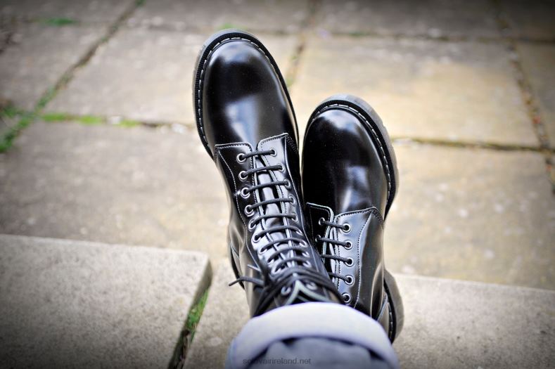 Men Solovair Black Hi-Shine 11 Eye Astronaut Boot 2N2B81