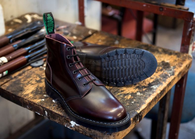 Men Solovair Burgundy Rub-Off 6 Eye Astronaut Boot 2N2B88