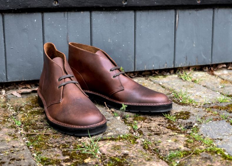 Men Solovair Gaucho Crazy Horse Chukka Boot 2N2B833