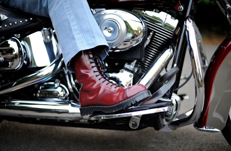 Men Solovair Cherry Red 11 Eye Steel Toe Derby Boot 2N2B870