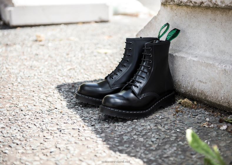 Women Solovair Black Hi-Shine 8 Eye Derby Boot 2N2B8279