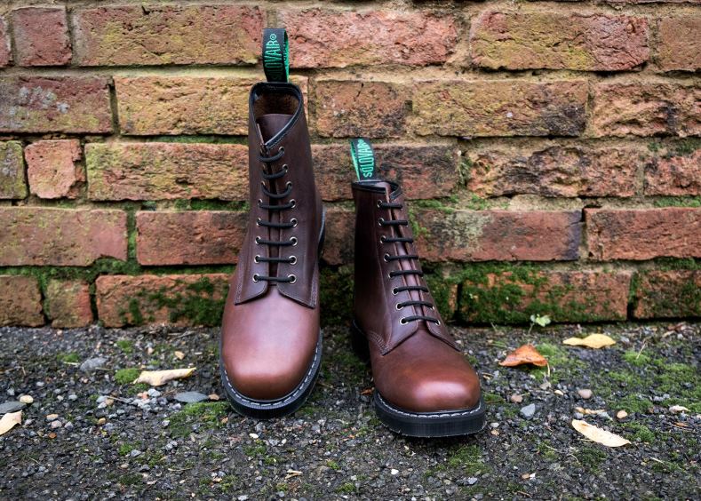 Women Solovair Gaucho Crazy Horse 8 Eye Derby Boot 2N2B8286