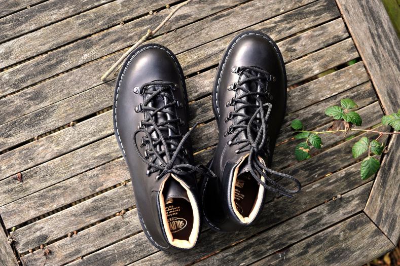 Women Solovair Black Greasy Urban Hiker 2N2B8334